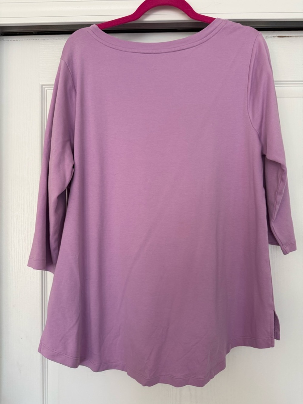 Isaac Mizrahi Lavender Scoop Neck 3/4 Sleeve Top - Picture 4 of 4